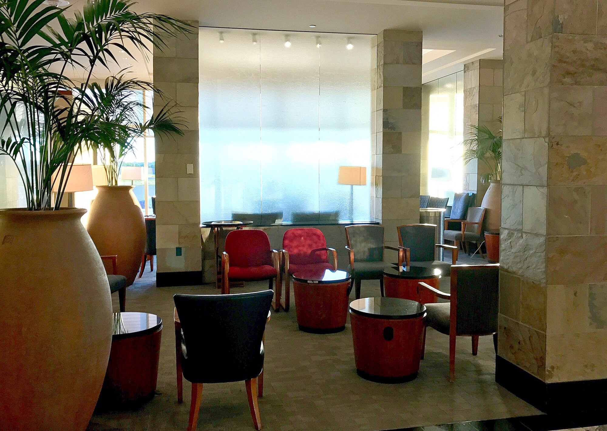 #3 of 5 images of Delta Air Lines Delta Sky Club