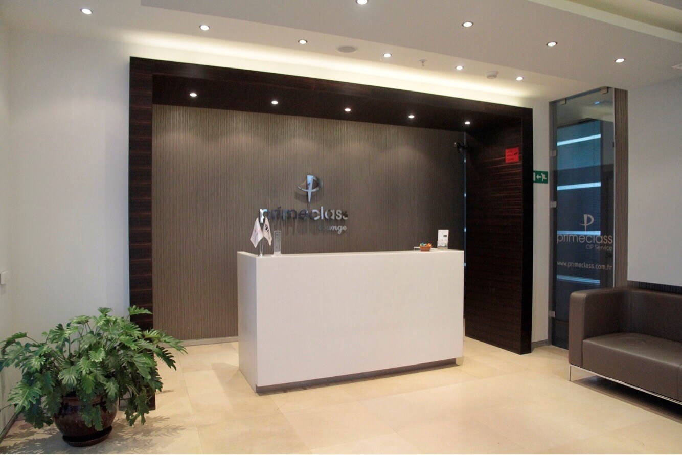 #3 of 3 images of Primeclass Lounge