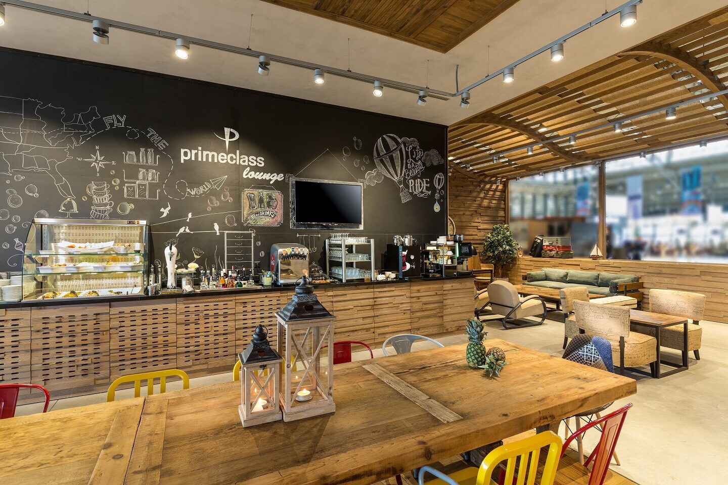 #1 of 4 images of Primeclass Lounge