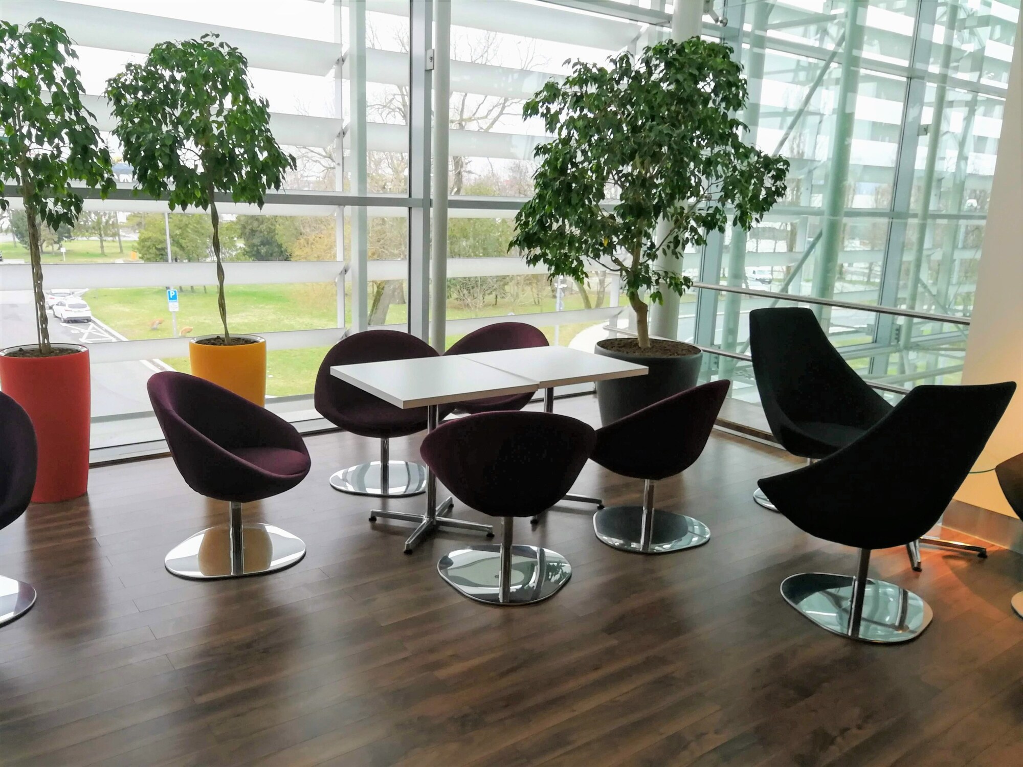 #2 of 5 images of Mastercard Lounge