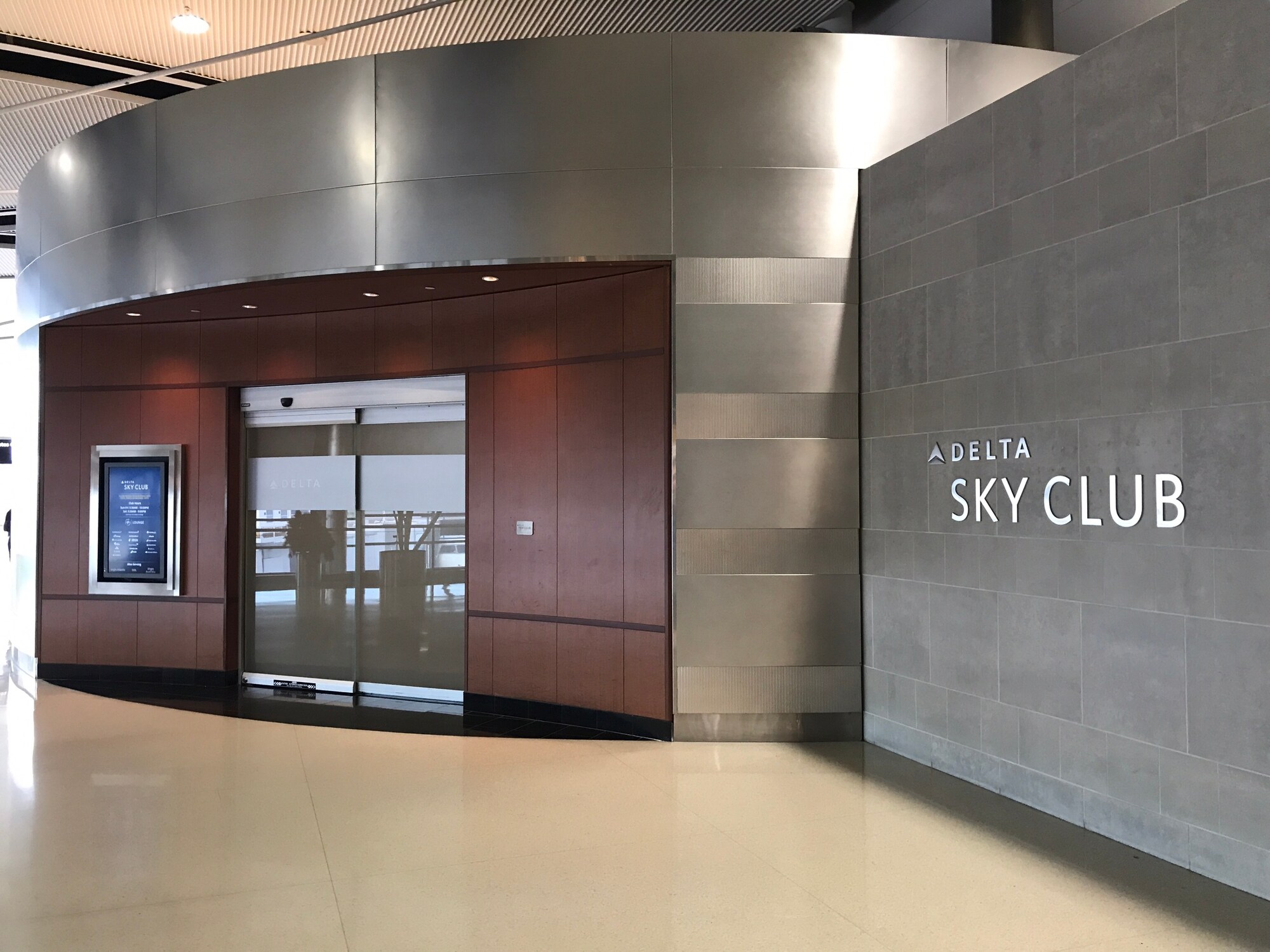 #4 of 5 images of Delta Air Lines Delta Sky Club