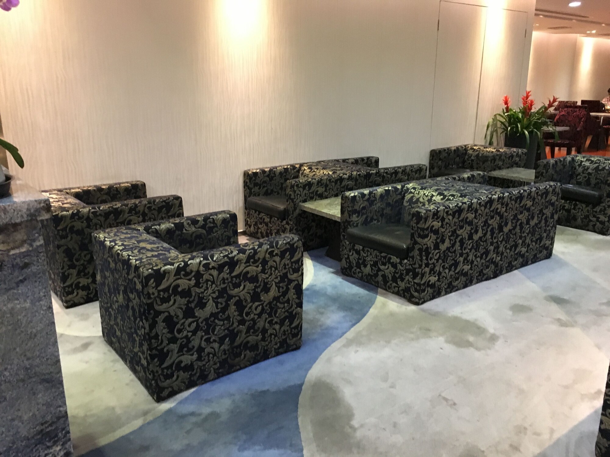 #5 of 5 images of Guest Lounge