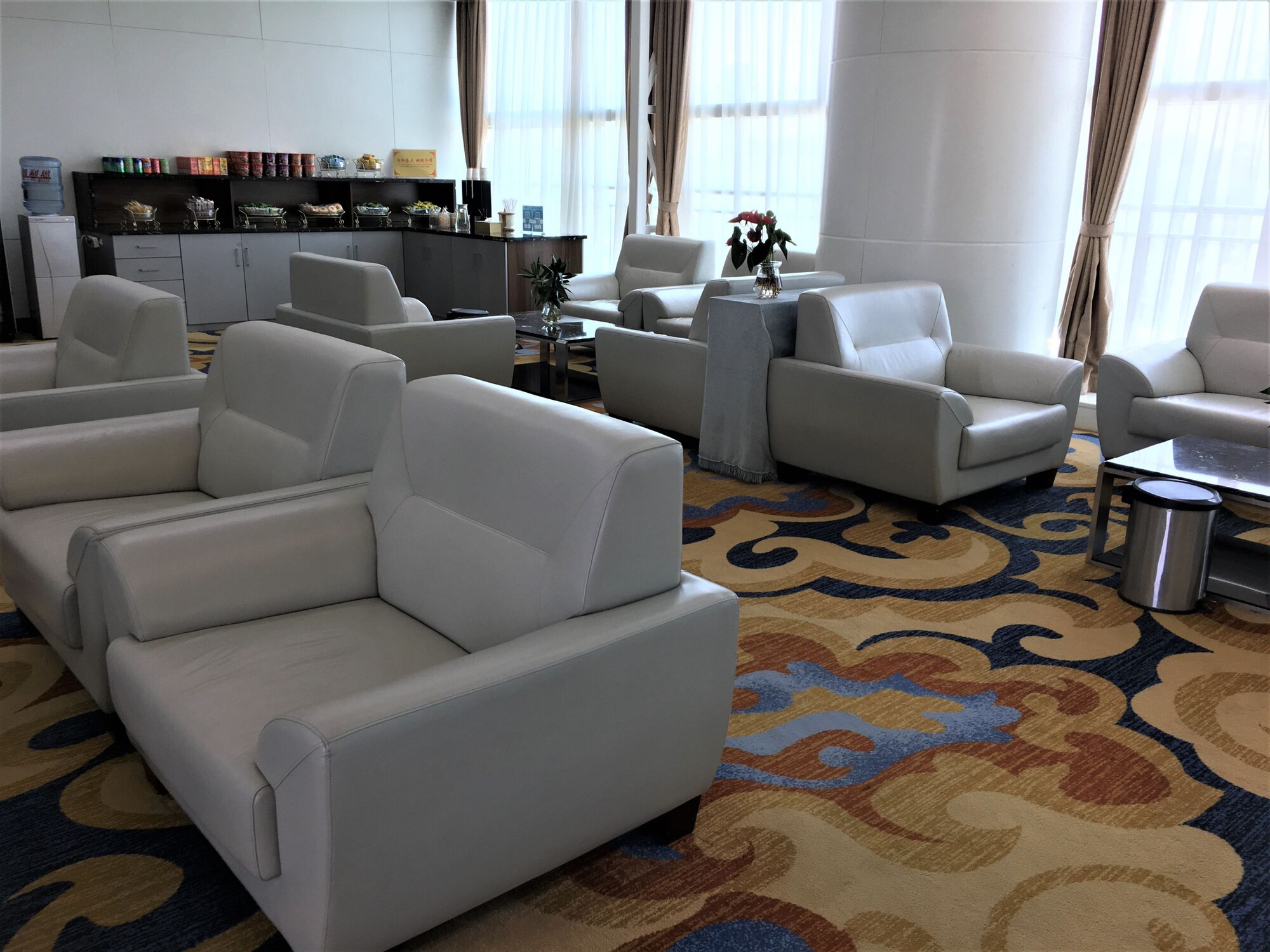 #1 of 5 images of First Class Lounge 4