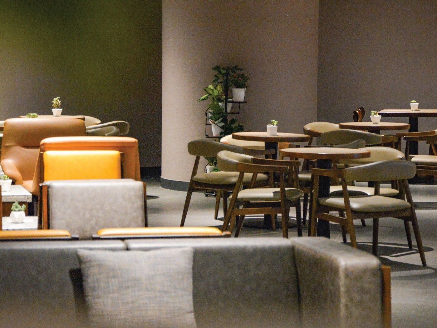 #2 of 5 images of Library Lounge by Aerotel Guangzhou (Temporarily Closed)