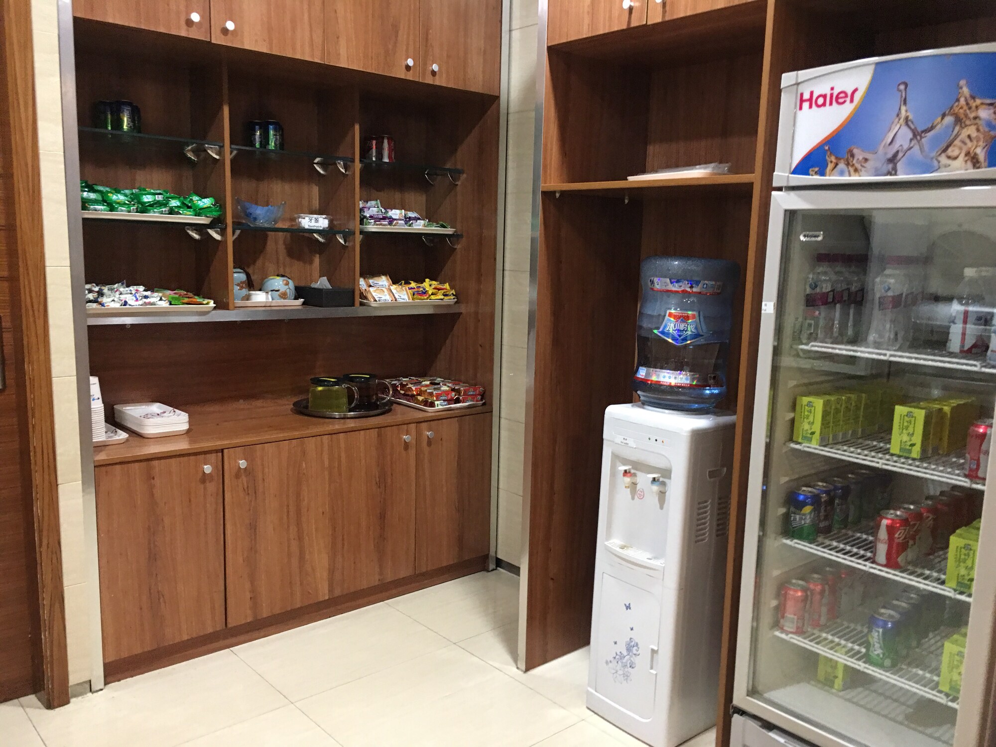 #3 of 3 images of Chengdu Airport First Class Lounge (Gate 169)