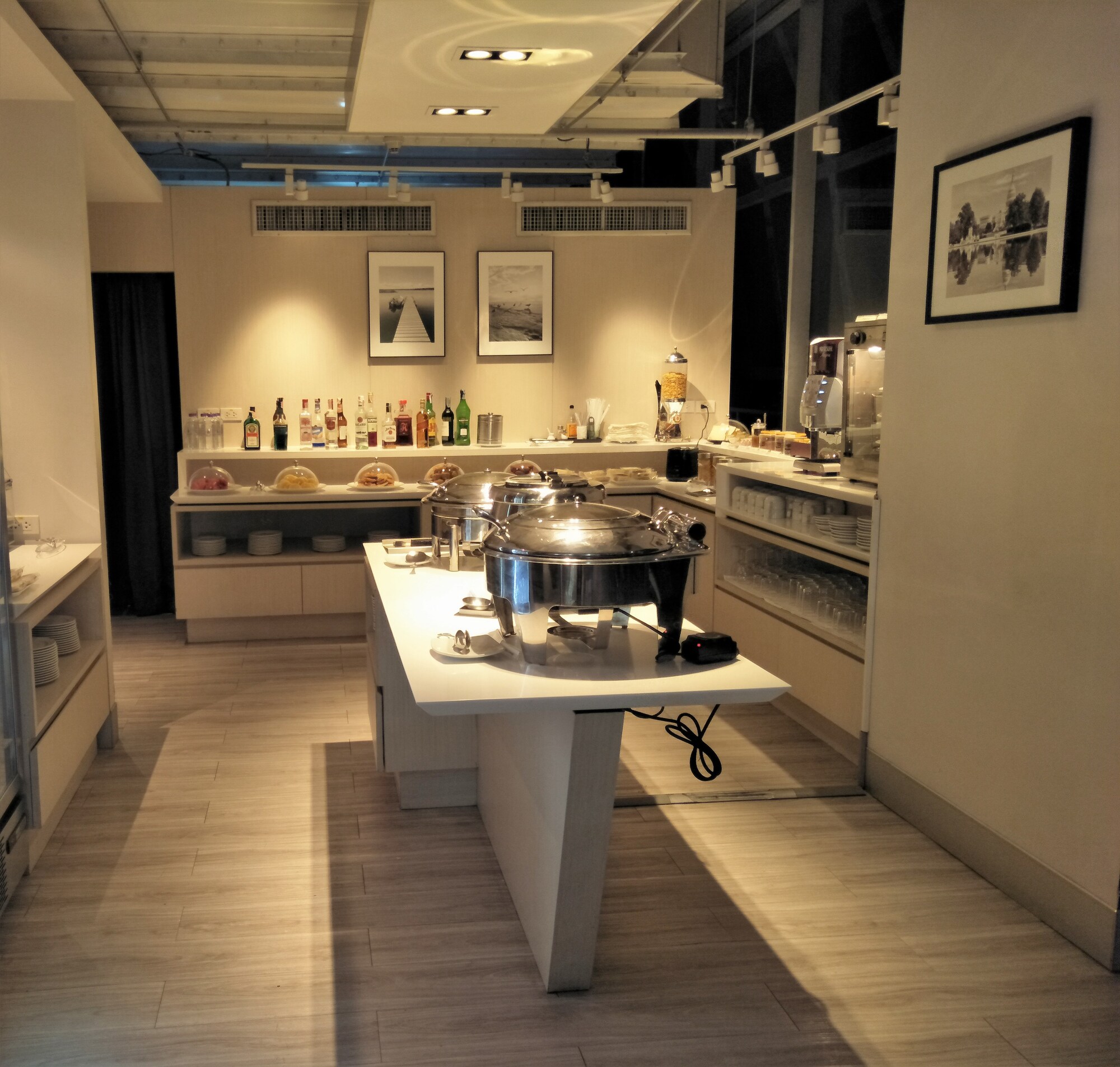 #1 of 5 images of Miracle Business Class Lounge (Temporarily Closed)
