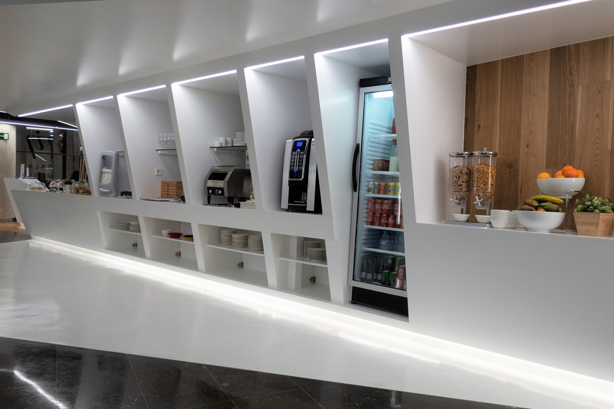 #3 of 5 images of Sala VIP Formentor (Temporarily Closed)