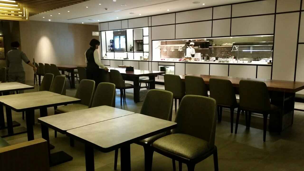 #1 of 5 images of Plaza Premium Lounge (Zone D)