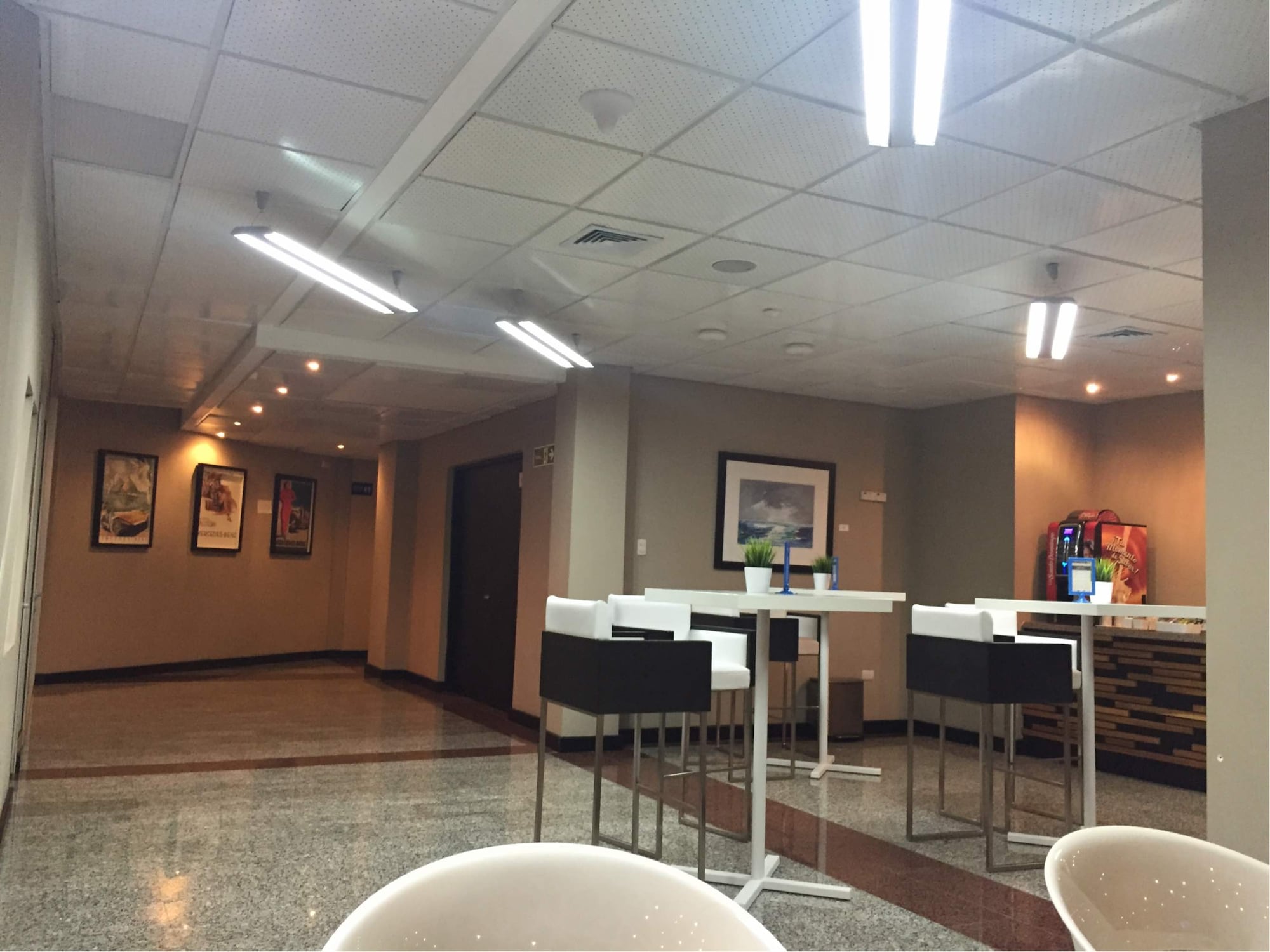 #3 of 5 images of Sala VIP American Express/Banco del Progreso
