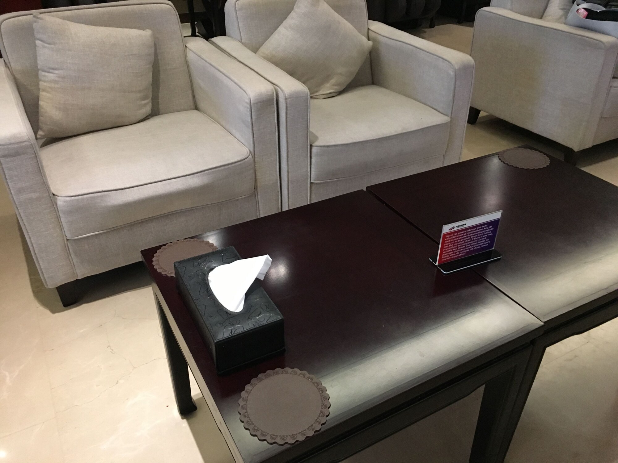 #3 of 5 images of First Class Lounge