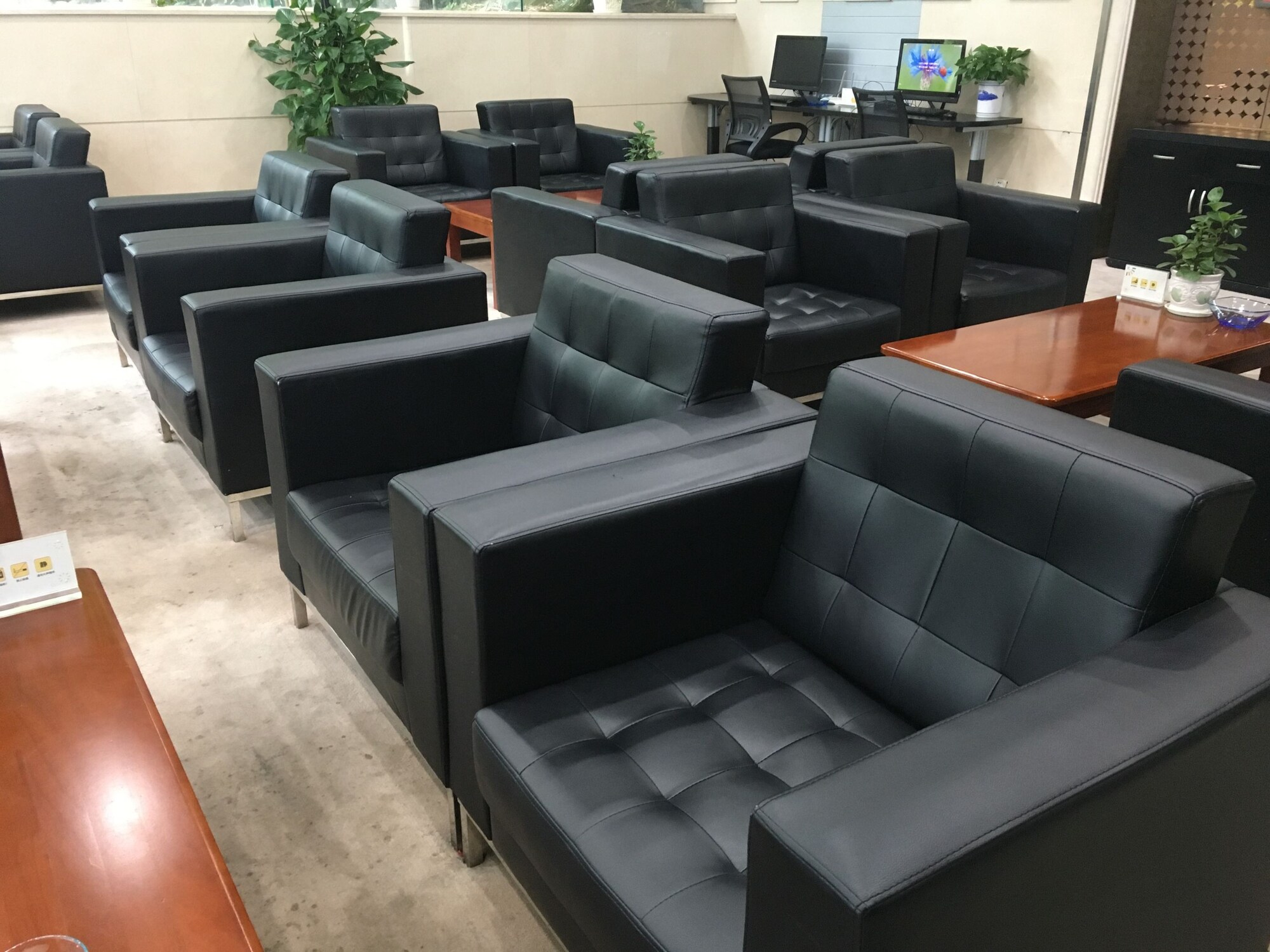 #1 of 5 images of First Class Lounge