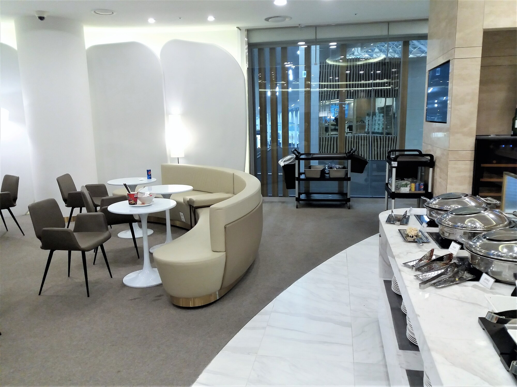 #3 of 5 images of Lounge L. by Lotte GRS (Temporarily Closed)