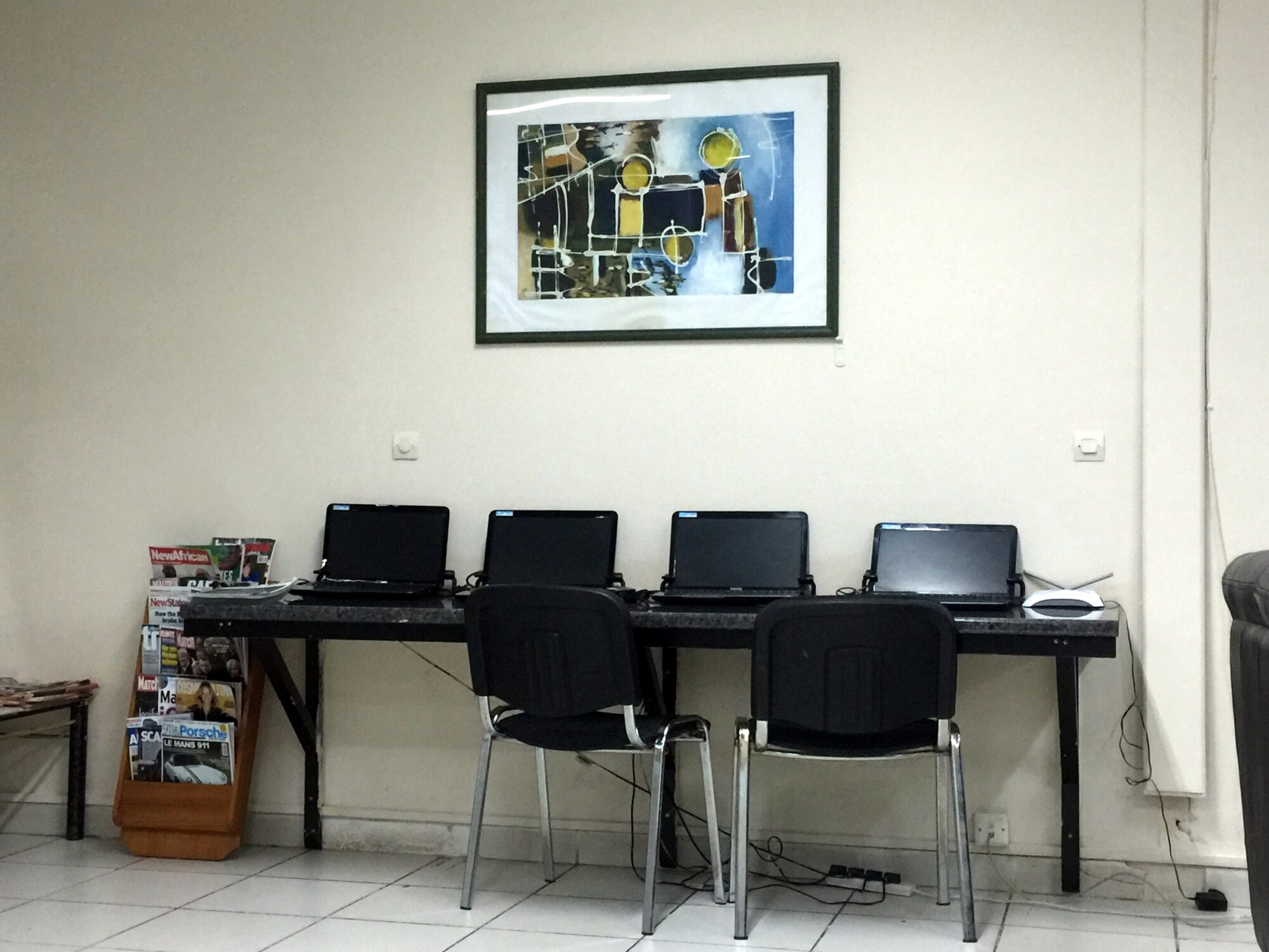#3 of 5 images of First Class Lounge (Temporary Location)