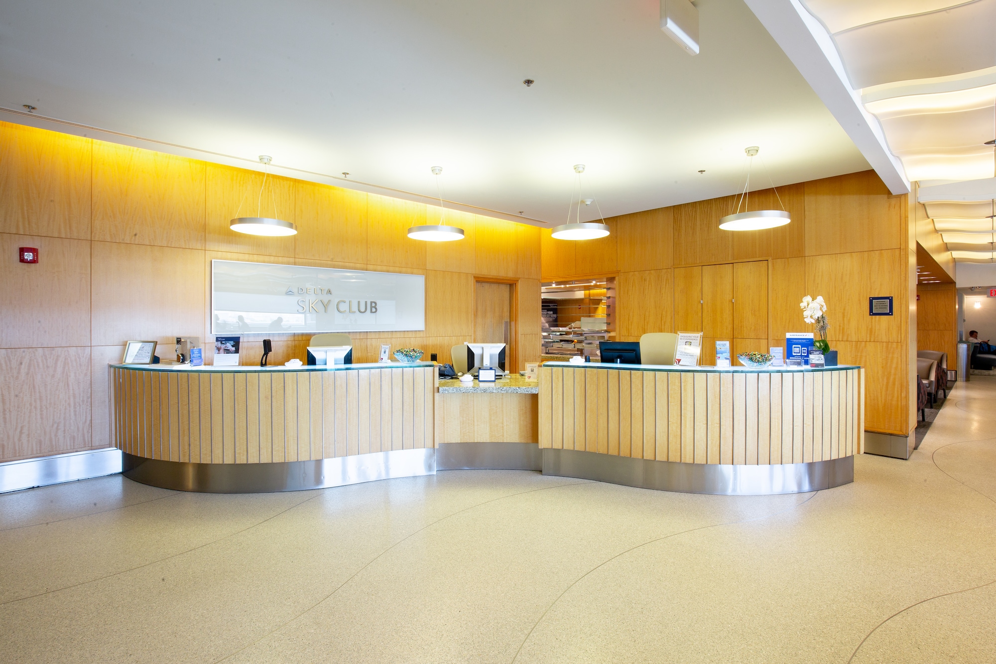 #4 of 5 images of Delta Air Lines Delta Sky Club