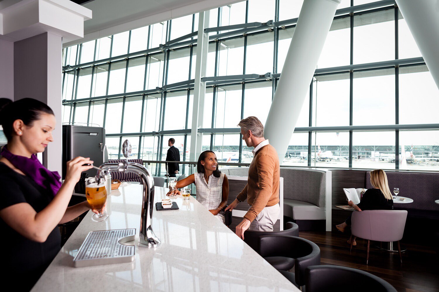 #2 of 5 images of Club Aspire Lounge
