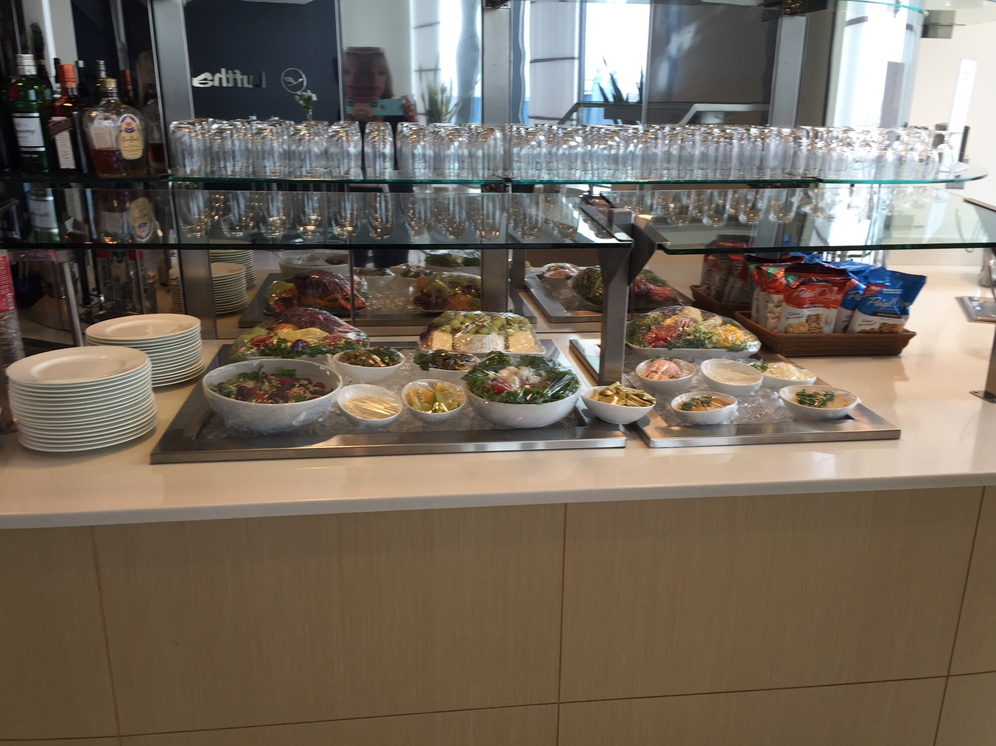 #4 of 5 images of Lufthansa Business Lounge