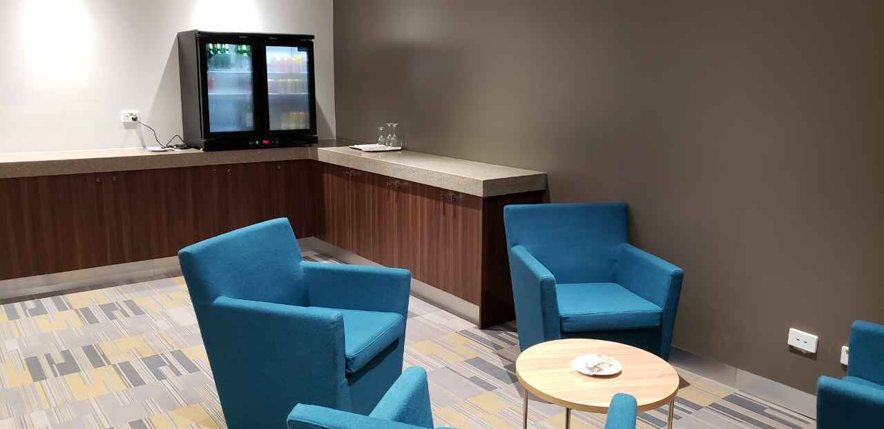 #2 of 4 images of Harry Bauer Club Lounge (Temporarily Closed)