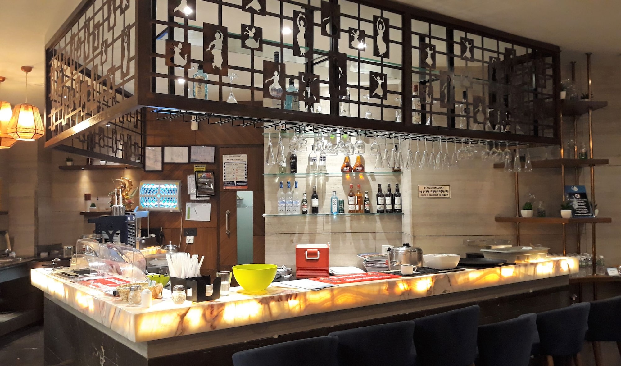 #4 of 5 images of TFS Travel Club Lounge