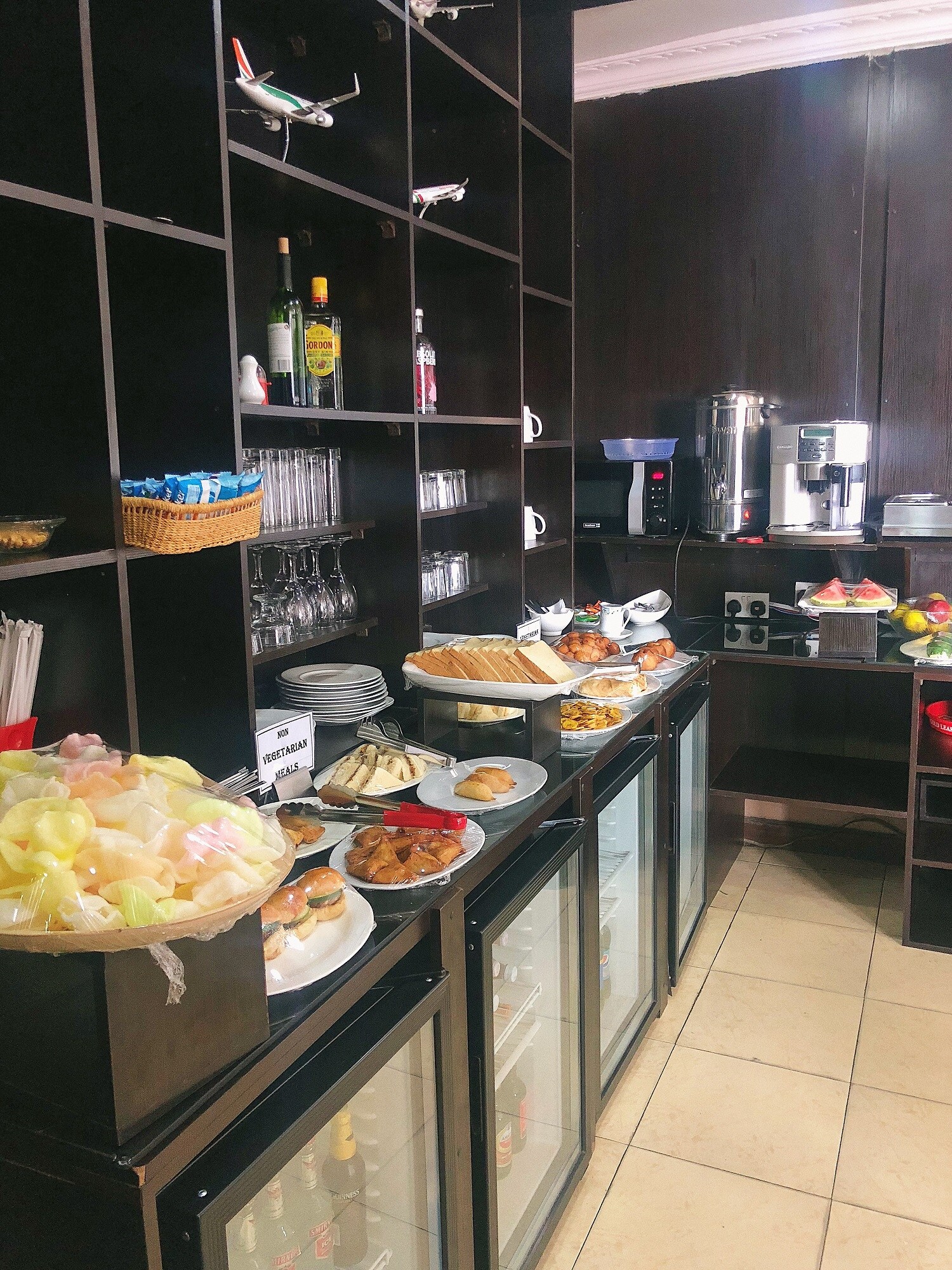 #3 of 5 images of SDS Lounge Services