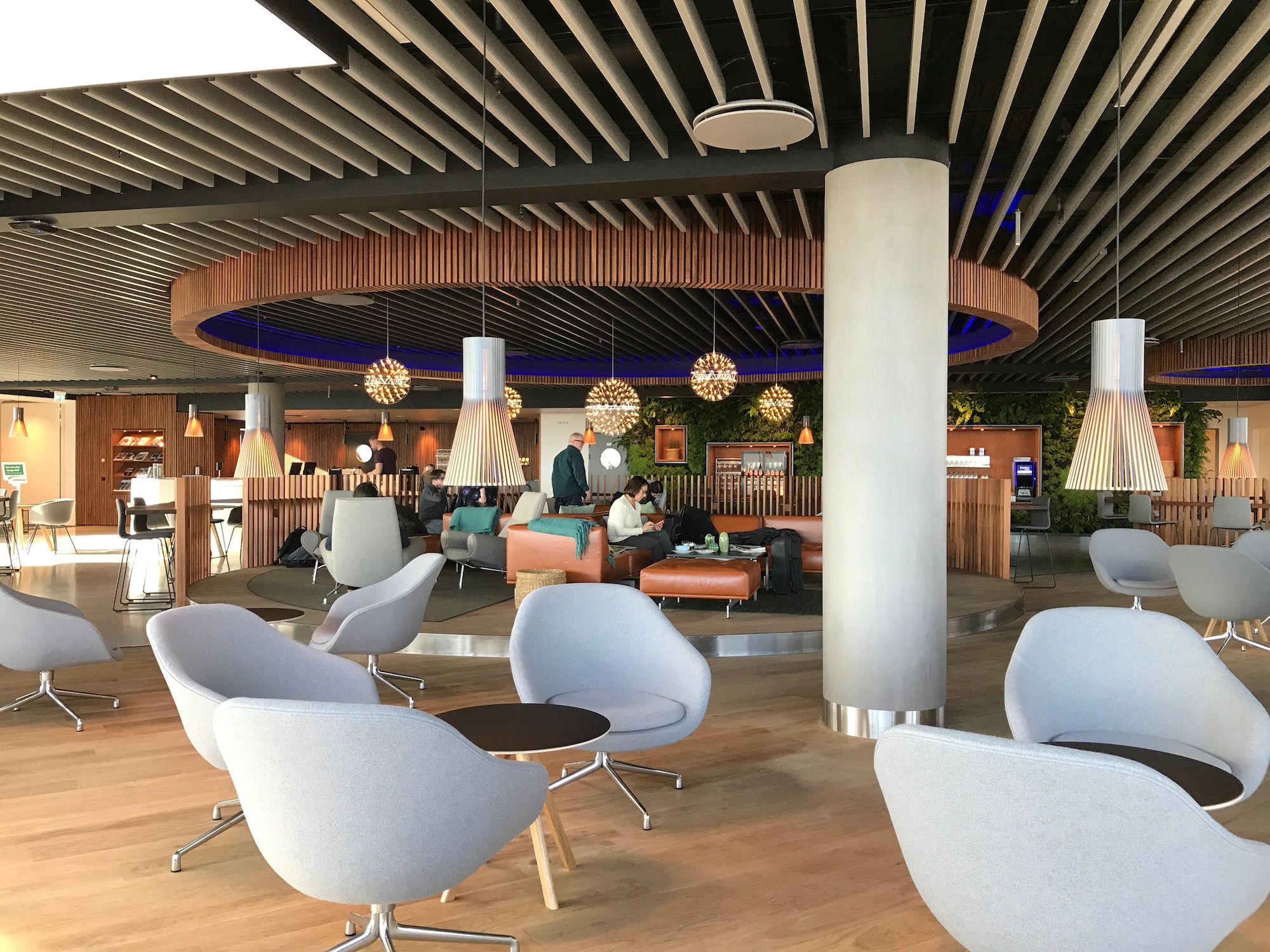 #1 of 5 images of Eventyr Lounge