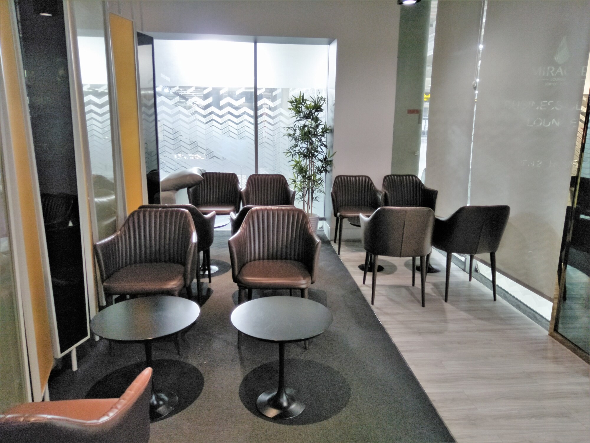#3 of 5 images of Miracle Business Class Lounge (Temporarily Closed)