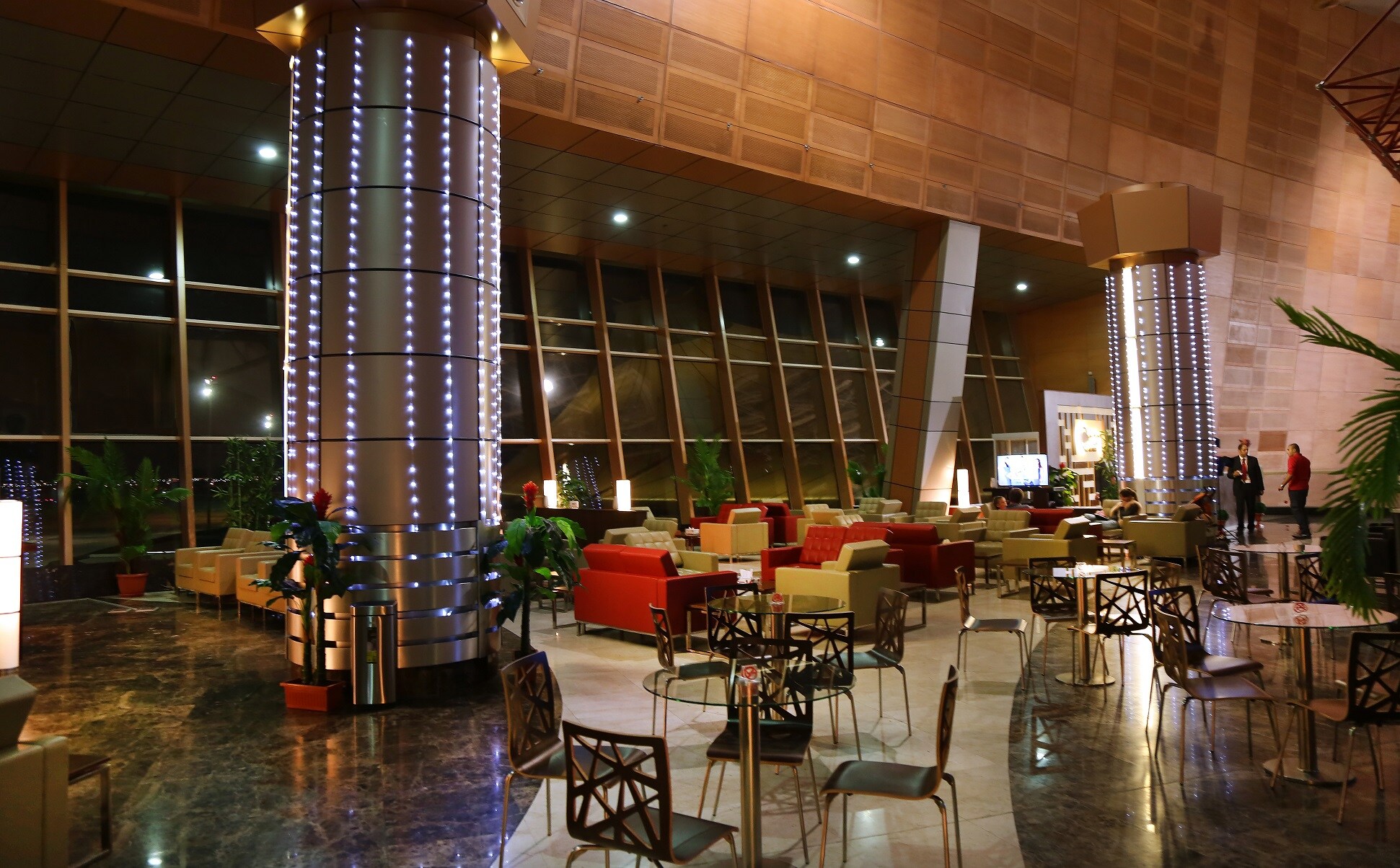 #3 of 5 images of Pearl Lounge (Terminal 1)