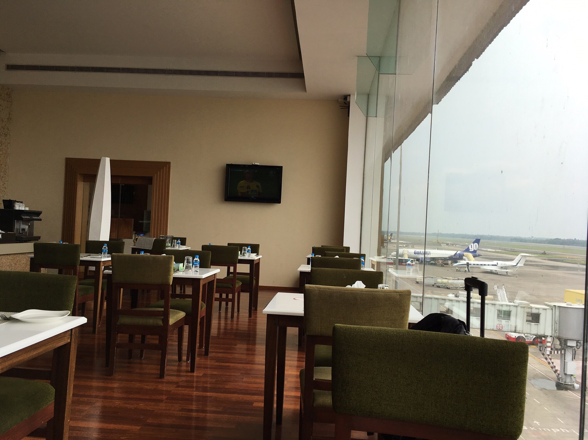 #3 of 5 images of CAFS Earth Lounge