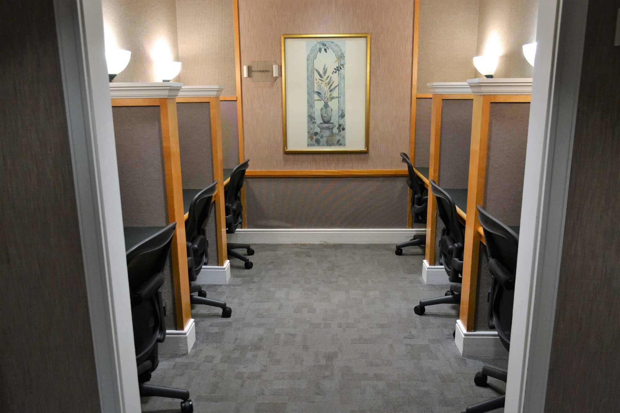 #4 of 5 images of Delta Air Lines Delta Sky Club