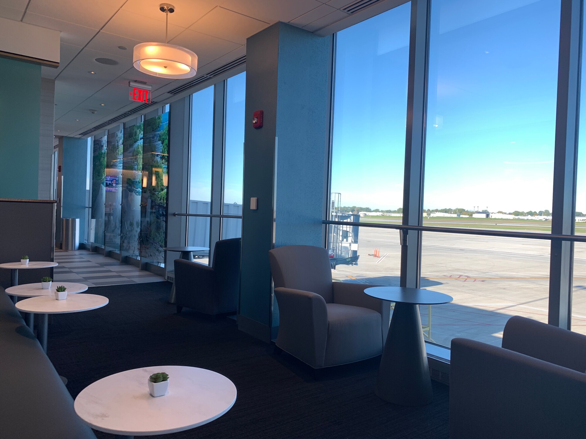 #1 of 2 images of The Club BUF