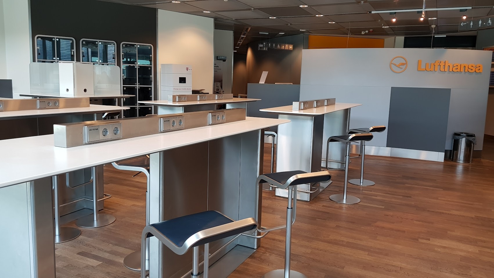 #3 of 5 images of Lufthansa Business Lounge (Non-Schengen, Gates B24-B28)