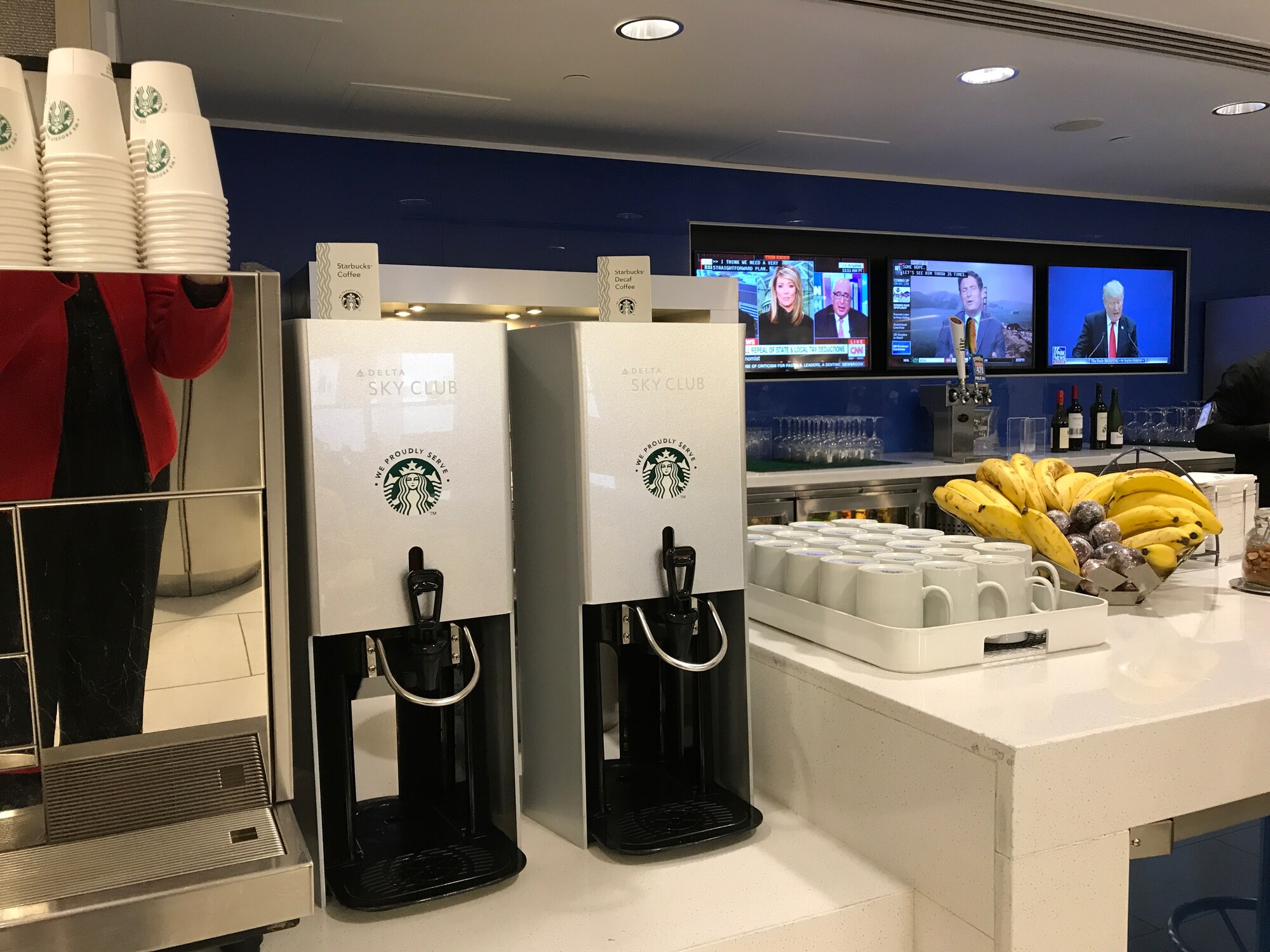 #2 of 5 images of Delta Air Lines Delta Sky Club (Gate D27)