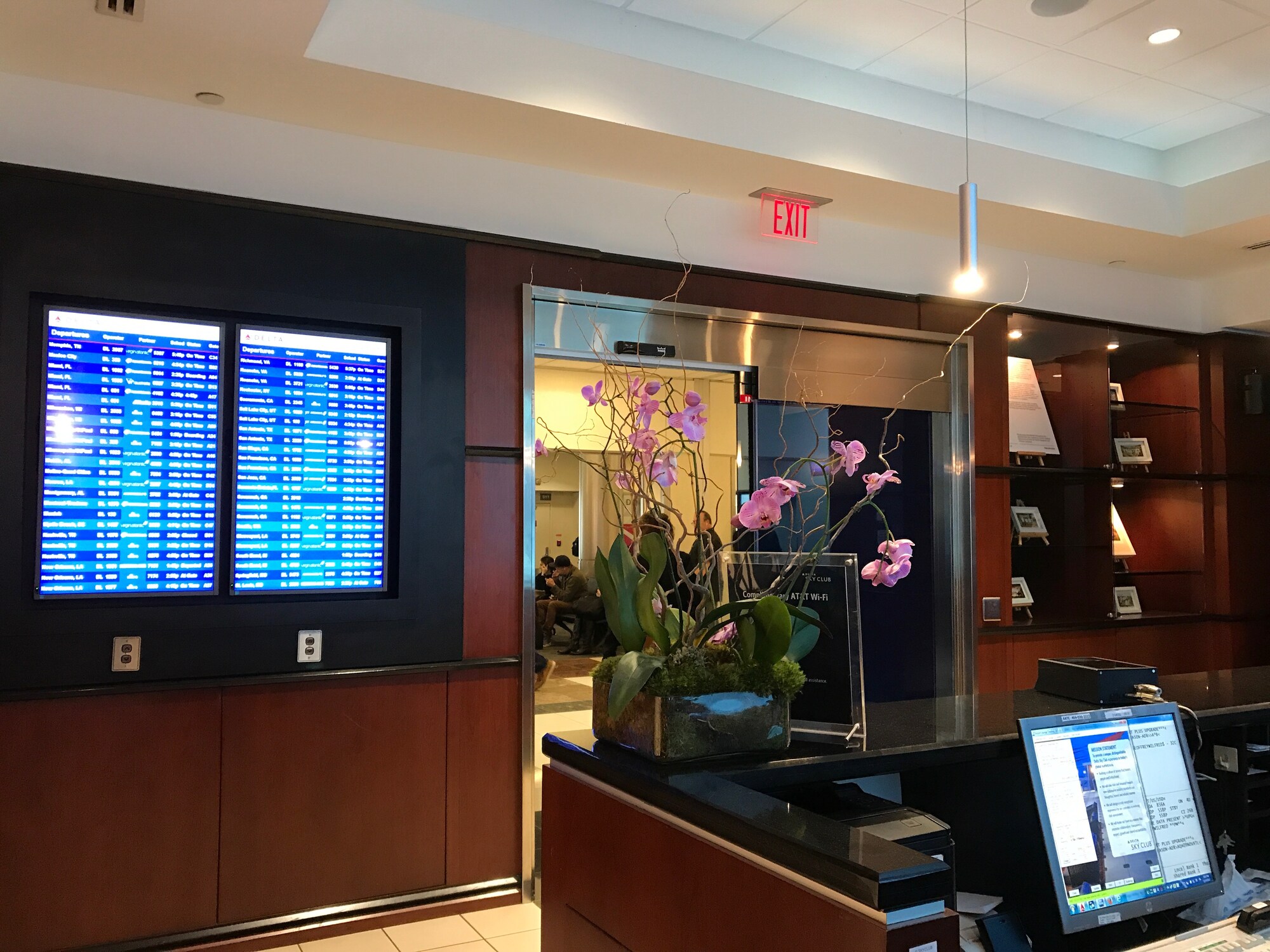 #3 of 5 images of Delta Air Lines Delta Sky Club (Gate D12)