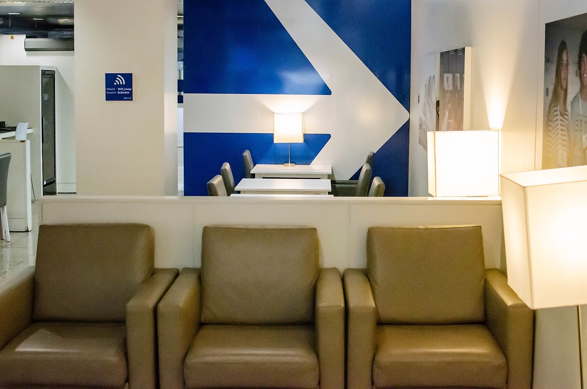 #2 of 5 images of Blue Lounge (Temporarily Closed)