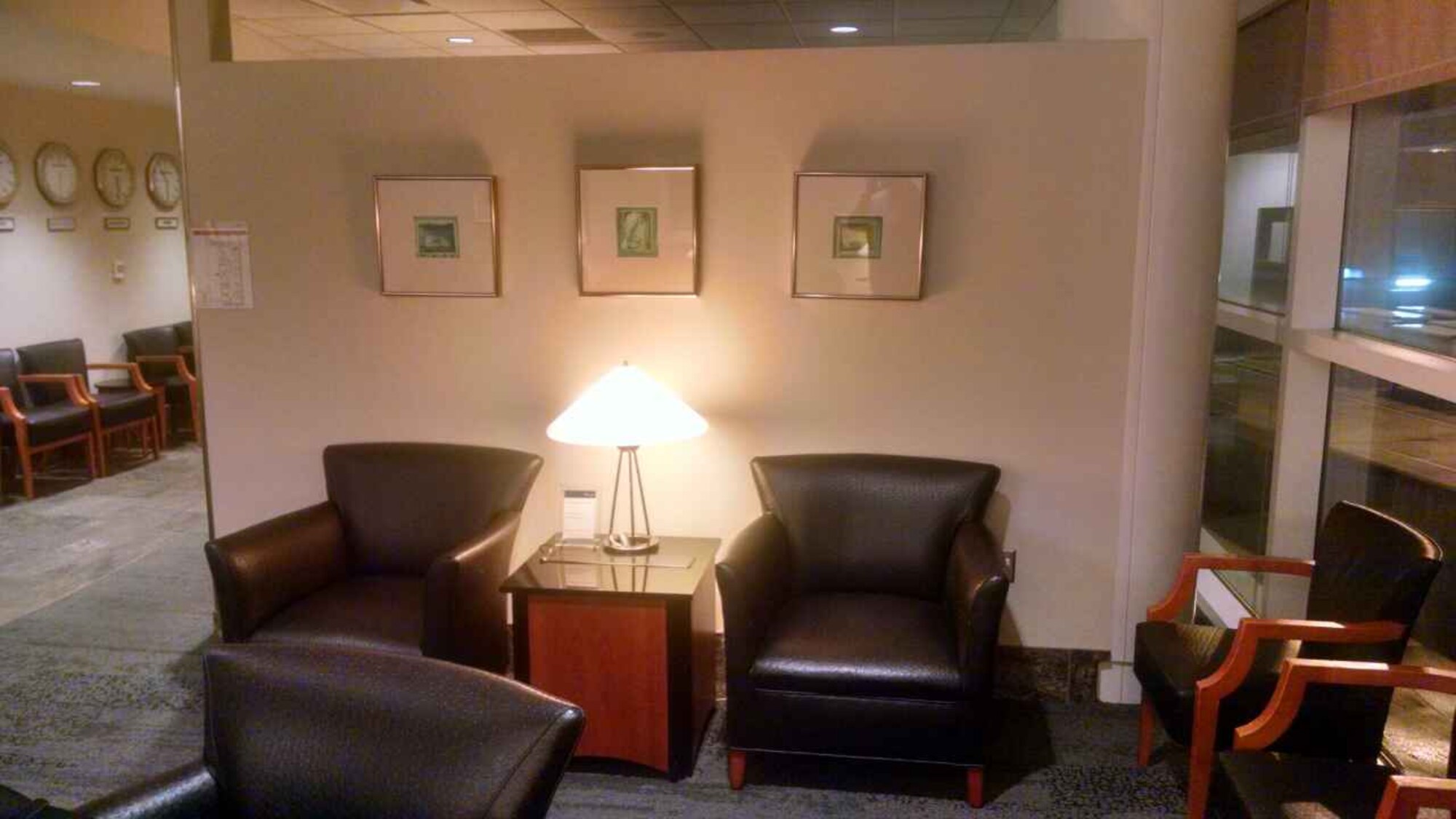 #3 of 5 images of Delta Air Lines Delta Sky Club