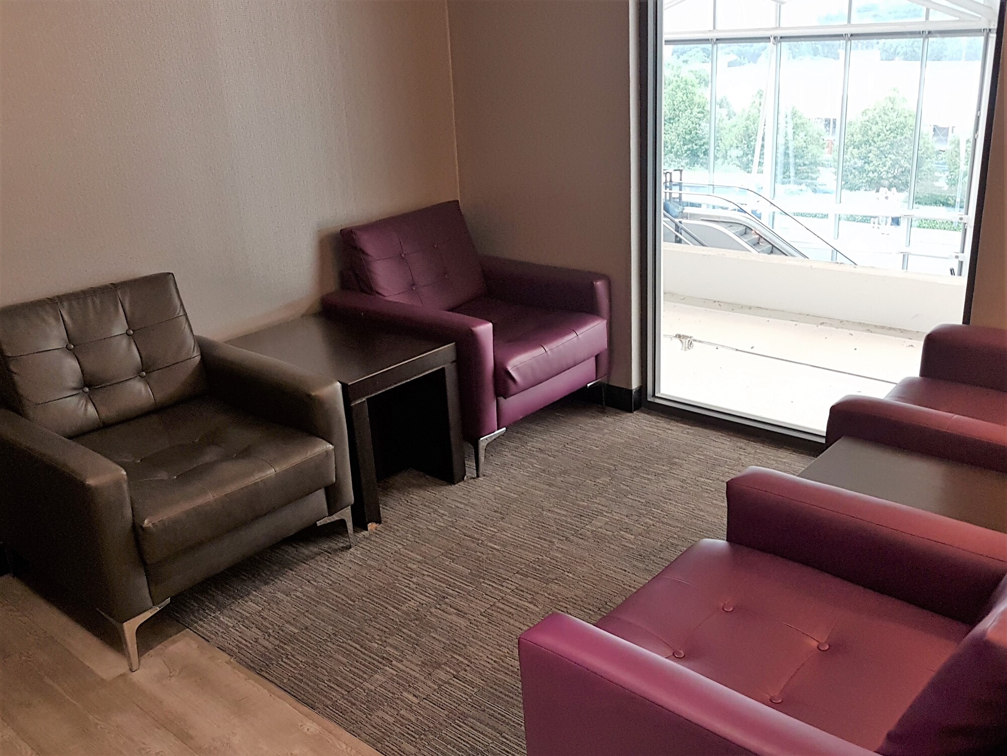 #2 of 5 images of Aspire Lounge (Temporarily Closed)