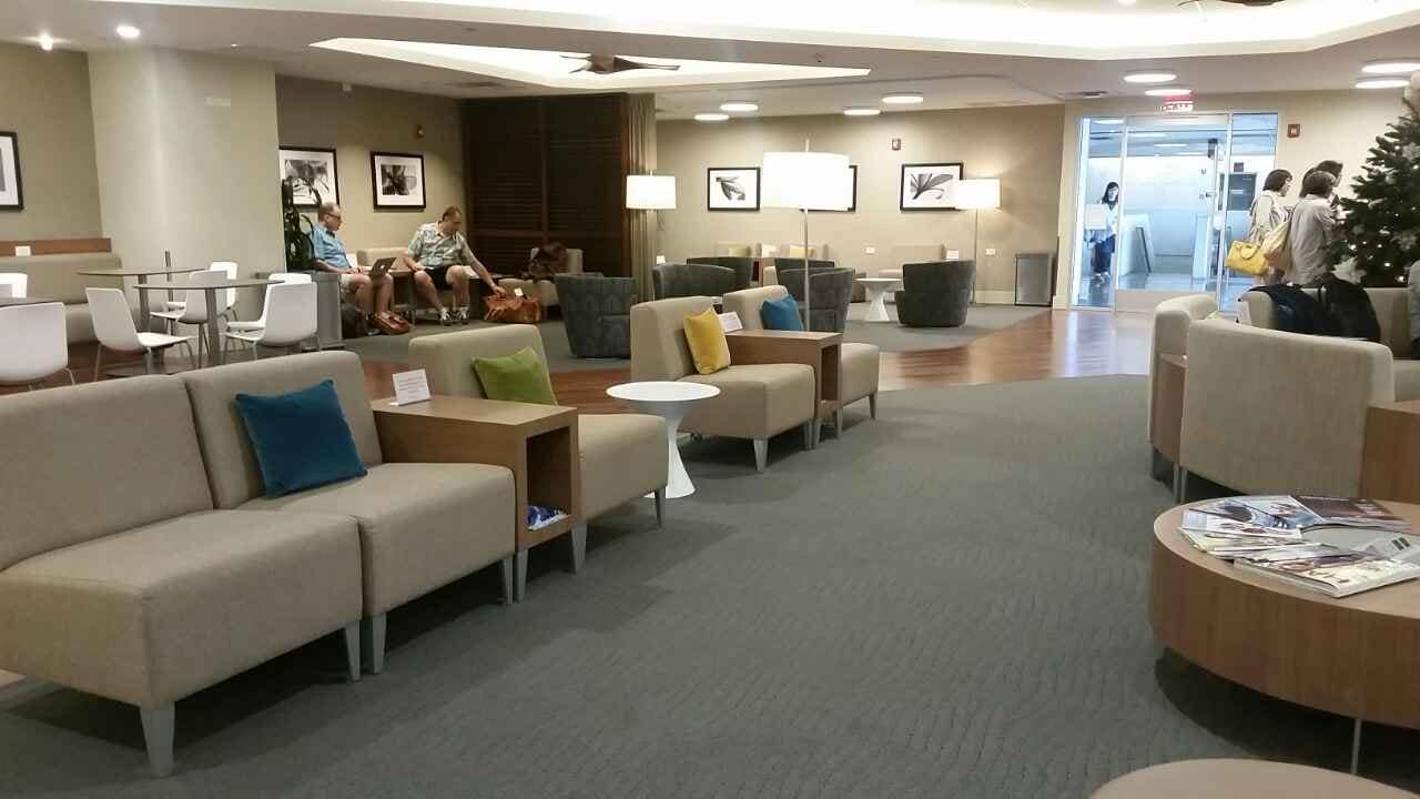 #4 of 5 images of Hawaiian Airlines The Plumeria Lounge