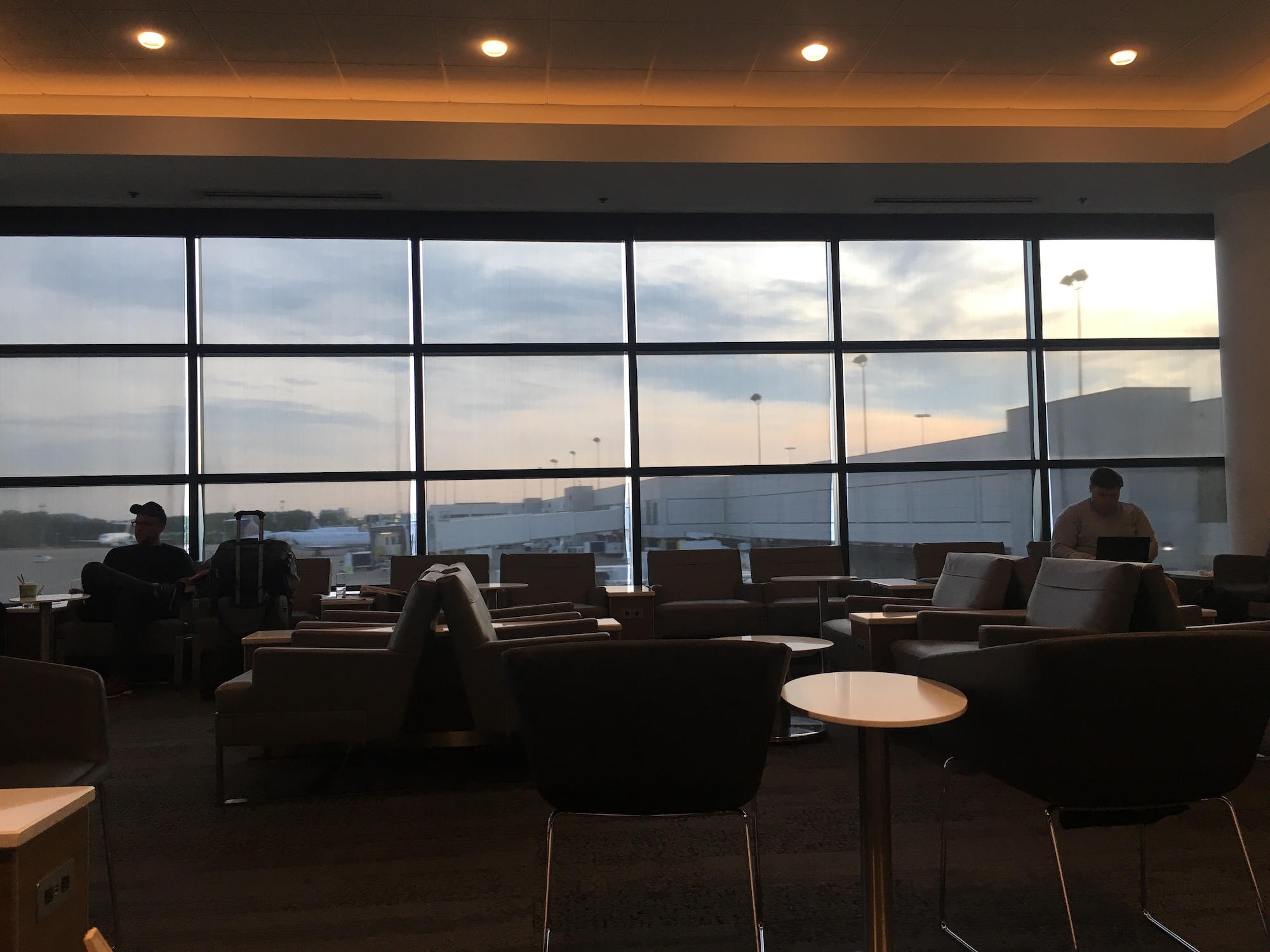 #5 of 5 images of Delta Air Lines Delta Sky Club