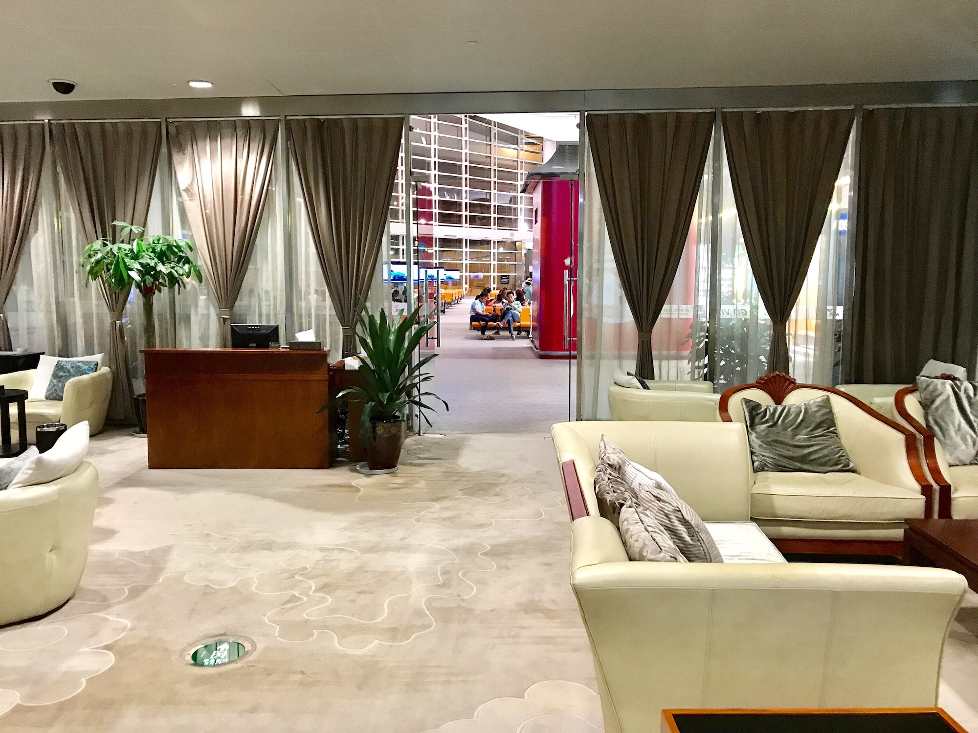 #3 of 5 images of EasyGo VIP International Lounge