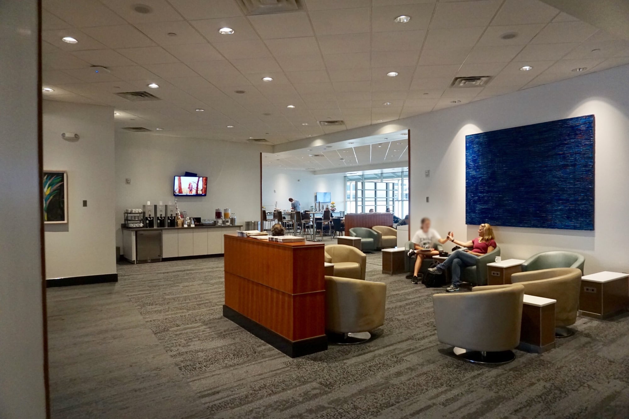 #4 of 5 images of Delta Air Lines Delta Sky Club
