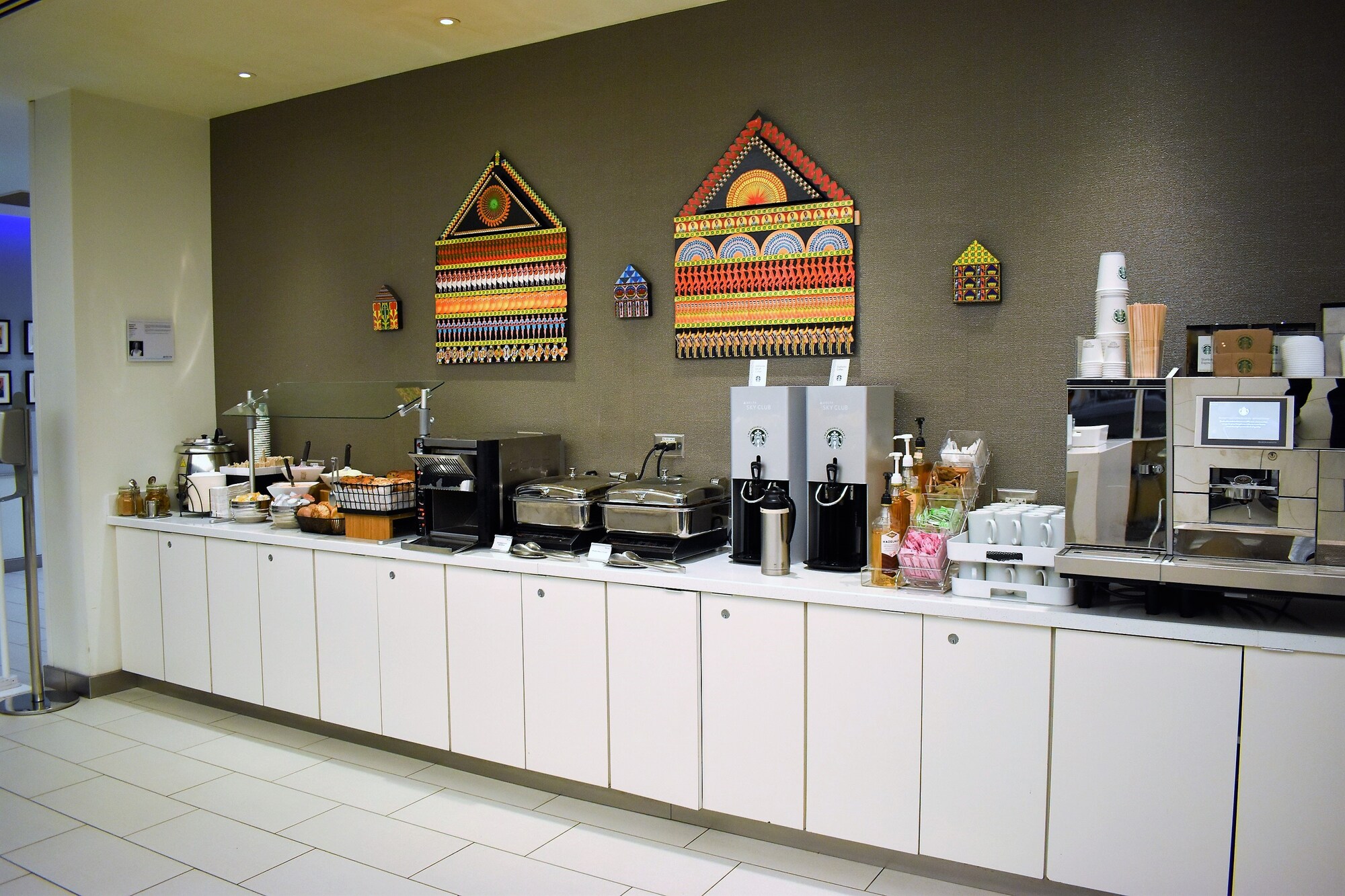 #5 of 5 images of Delta Air Lines Delta Sky Club