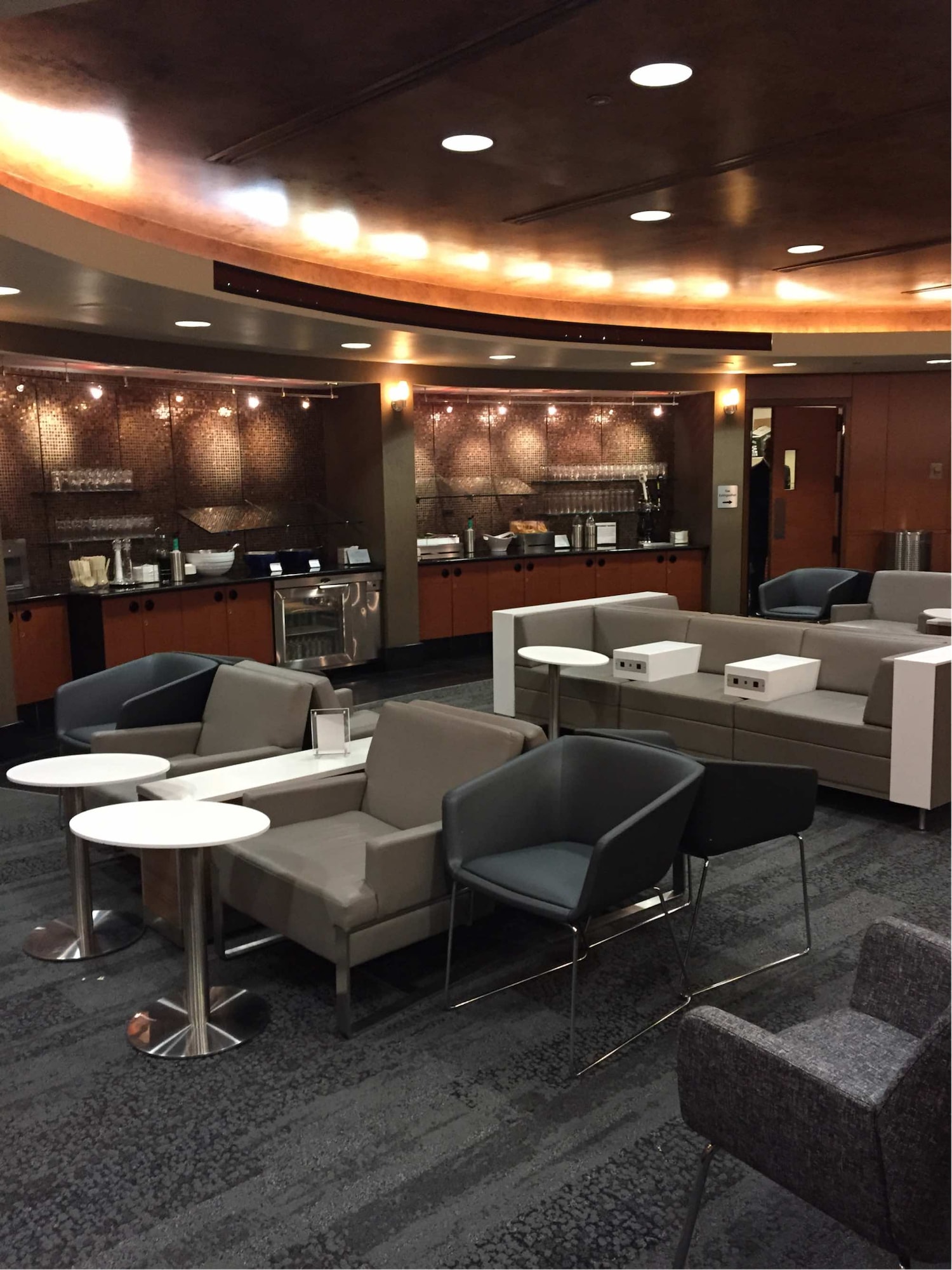 #1 of 5 images of Delta Air Lines Delta Sky Club