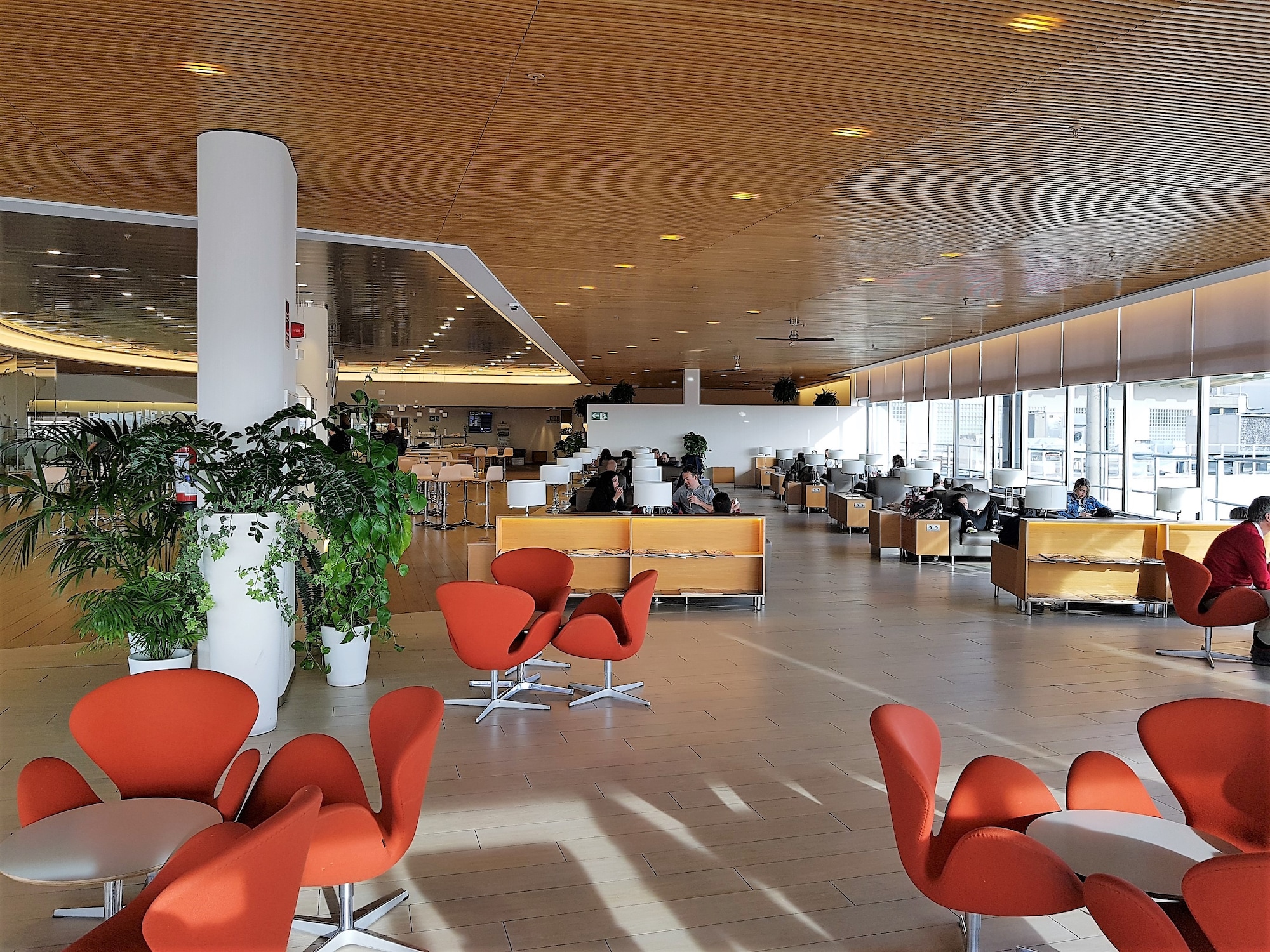#2 of 5 images of Sala VIP Cibeles (Temporarily Closed)