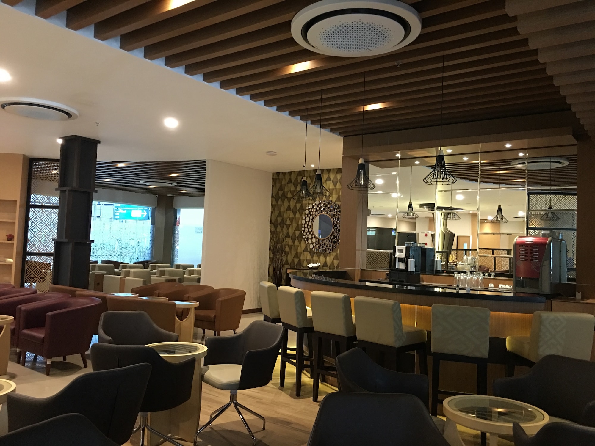 #3 of 5 images of Concordia Premier Lounge