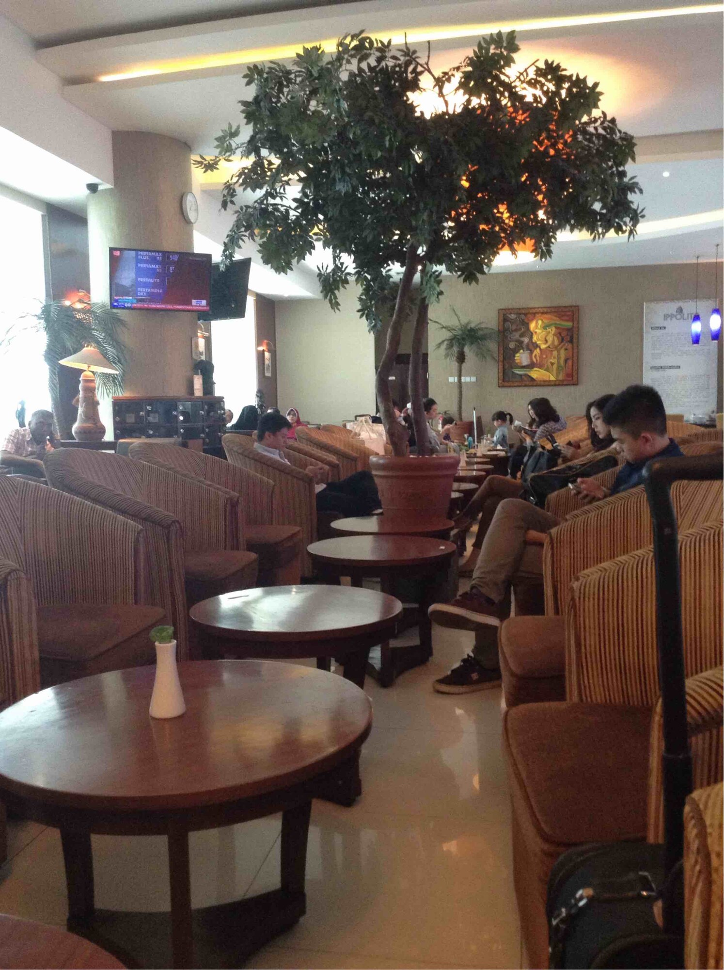 #4 of 5 images of Blue Sky Premier Lounge (Temporarily Closed)