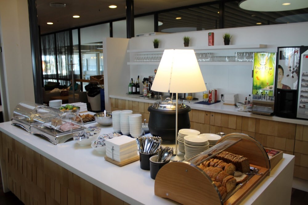 #2 of 5 images of Aspire Lounge