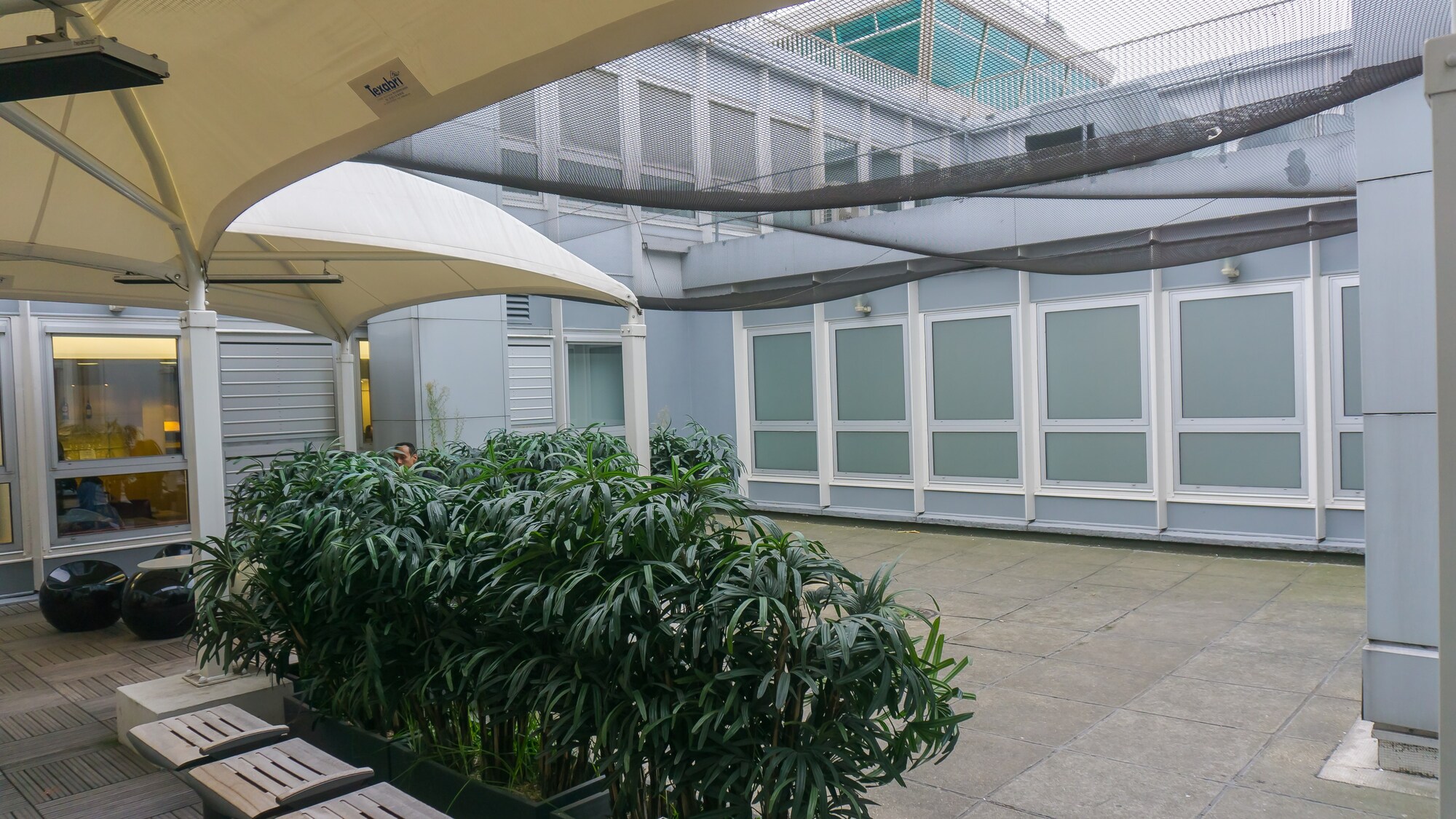 #5 of 5 images of Salon ICARE
