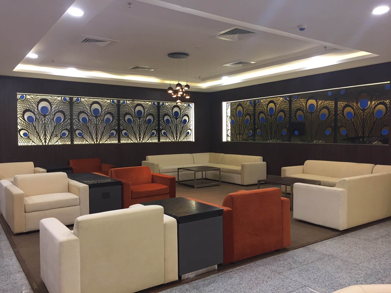 #5 of 5 images of Aviserv Lounge