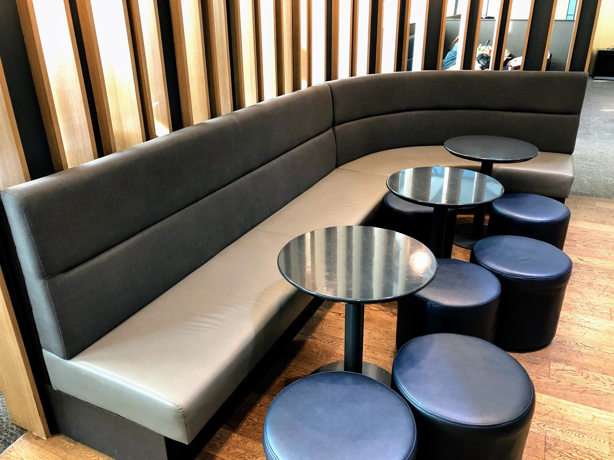 #4 of 5 images of Sky Hub Lounge (Temporarily Closed)