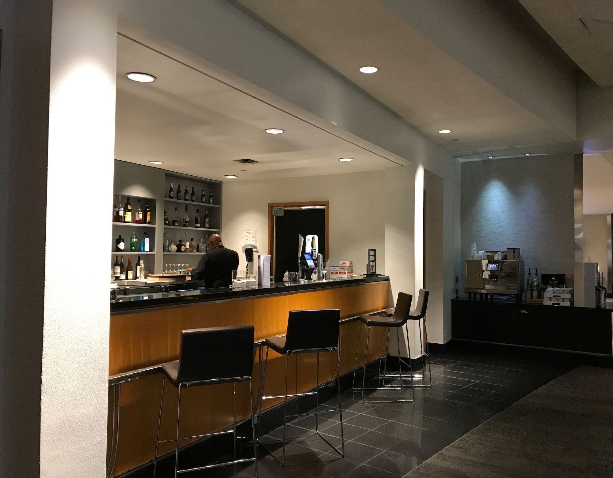 #4 of 5 images of Delta Air Lines Delta Sky Club