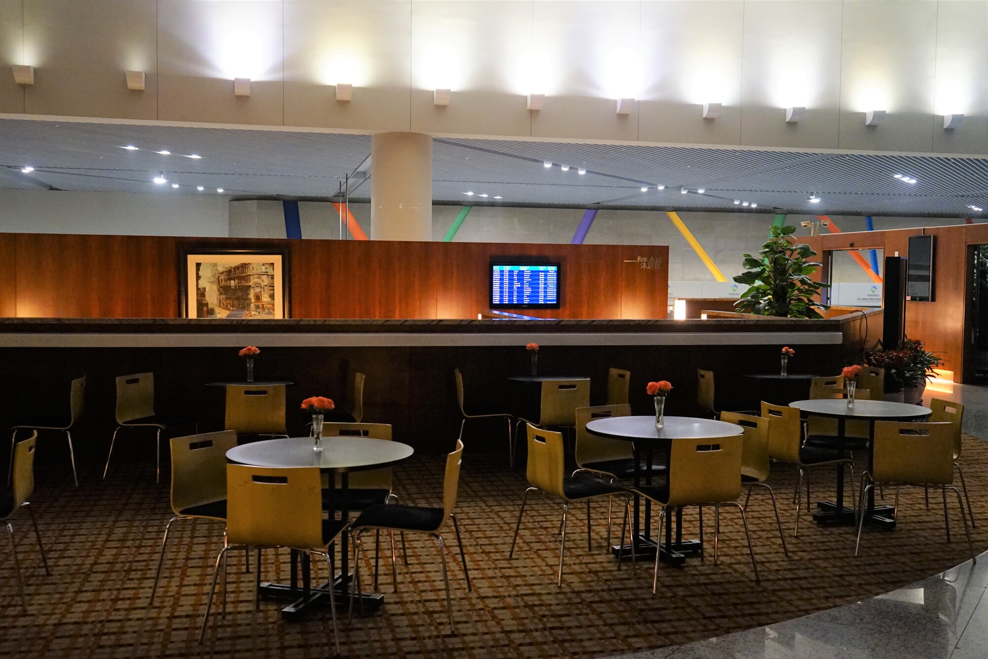 #4 of 5 images of V1 VIP Lounge